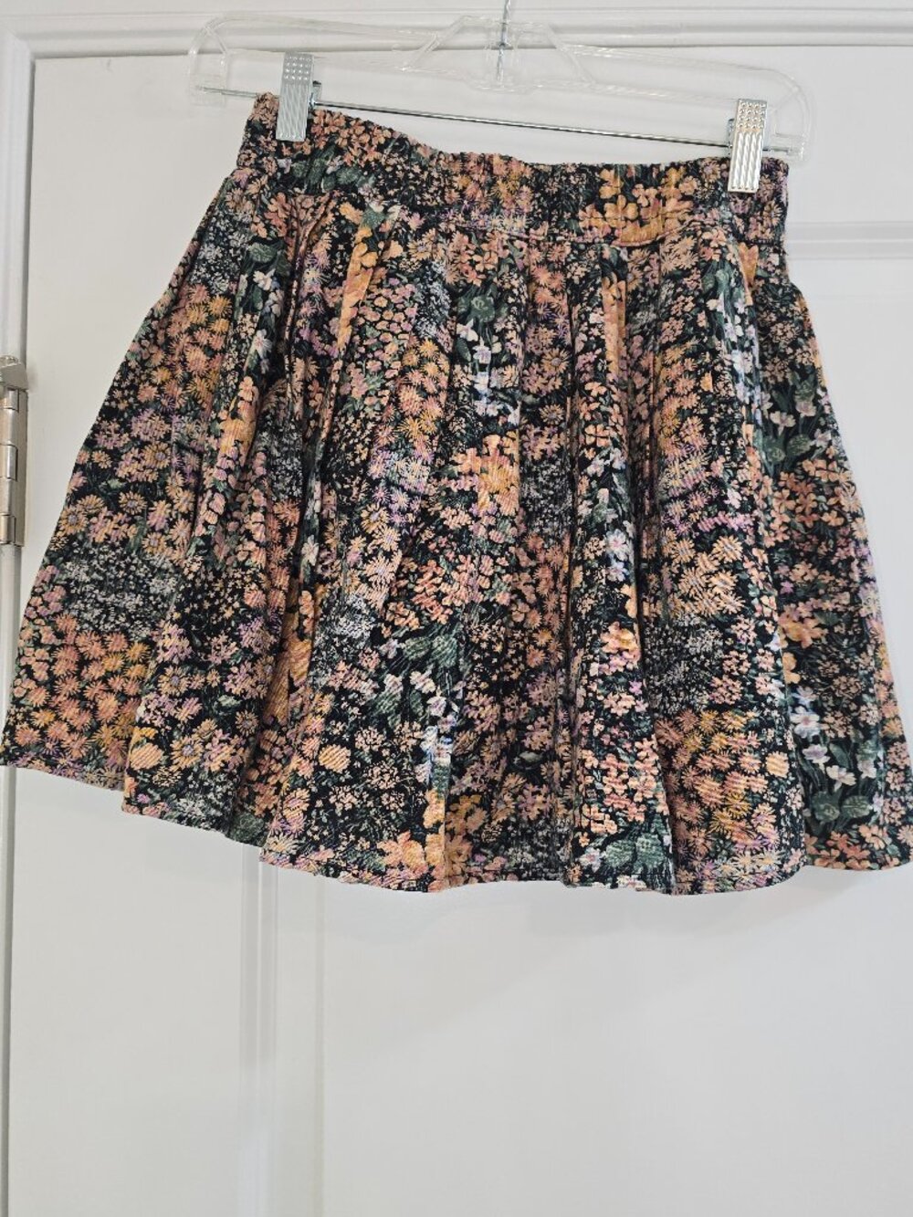 American Eagle Floral Pleated Mini Skirt - Multi-Colored With Black Undertones - Picture 3 of 8